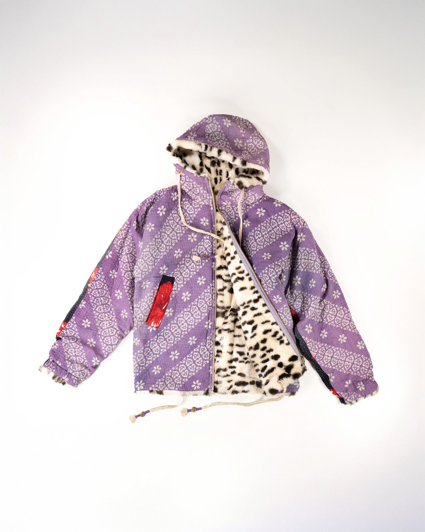 L’ÎLE BLEUE - HOODY FOURRÉ LÉOPARD EN KANTHA COULEUR 26