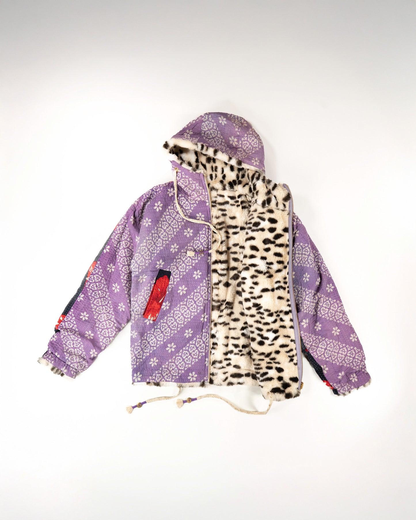 L’ÎLE BLEUE - HOODY FOURRÉ LÉOPARD EN KANTHA COULEUR 26