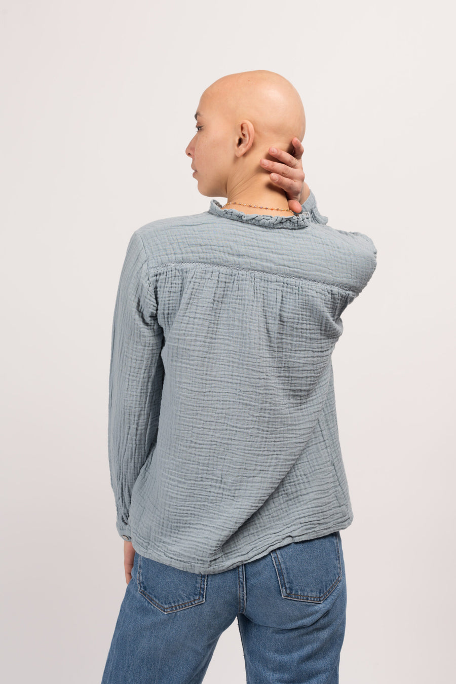 L'ÎLE BLEUE - Pompom Shirt