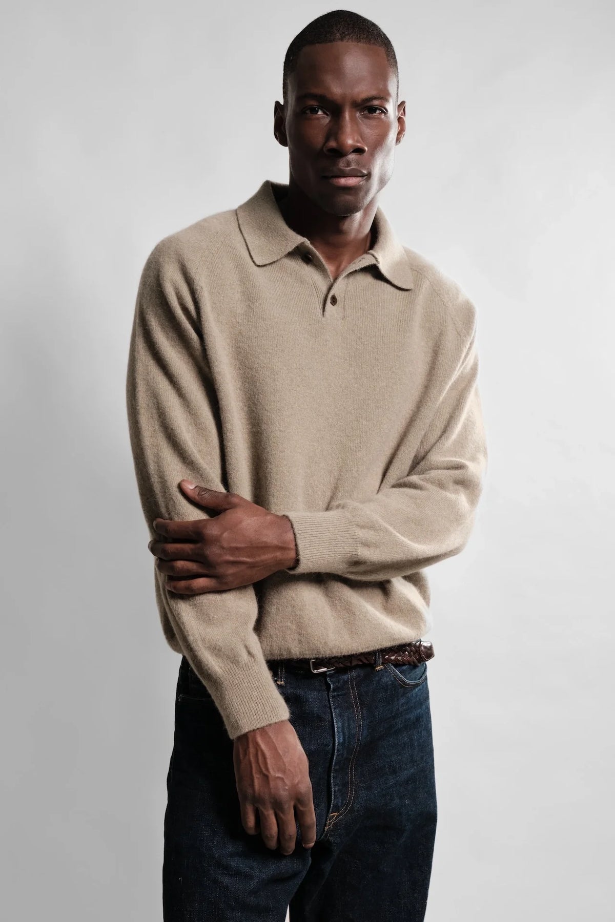 Polo Armen Nitto Knitwear khaki en laine et angora, vue de face
