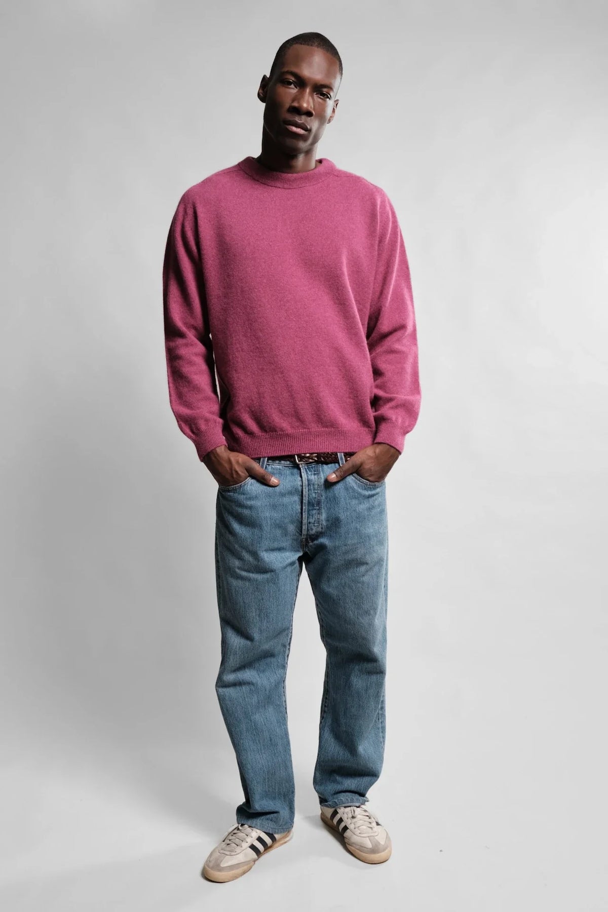 Pull homme Armen Nitto Knitwear en laine et angora rose plum