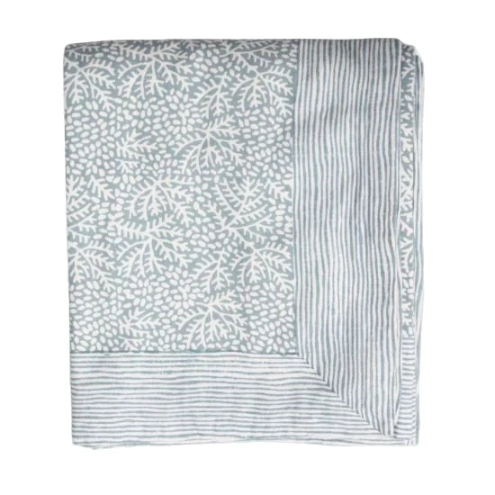 Nappe Rozablue Floral Mineral bleu et blanc imprimée main, vue principale