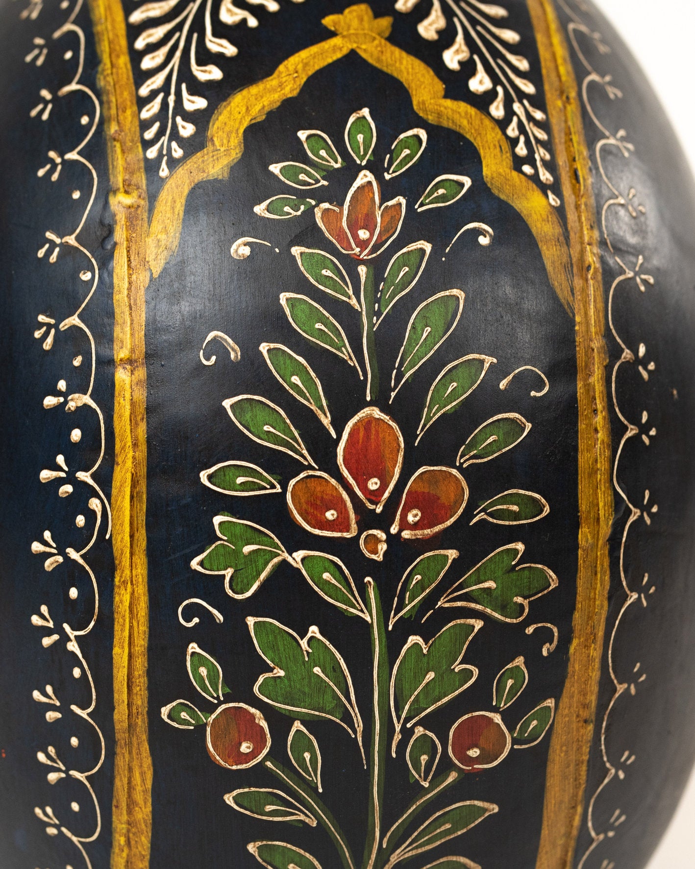 2.1KG HAND-PAINTED METAL POT