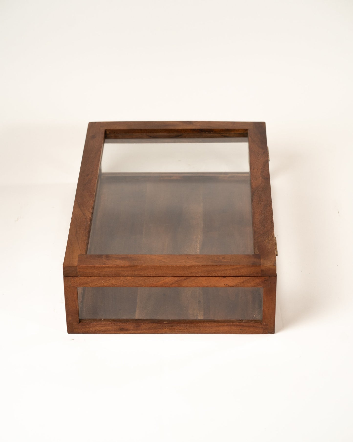 L'ÎLE BLEUE - VITRINE EN BOIS