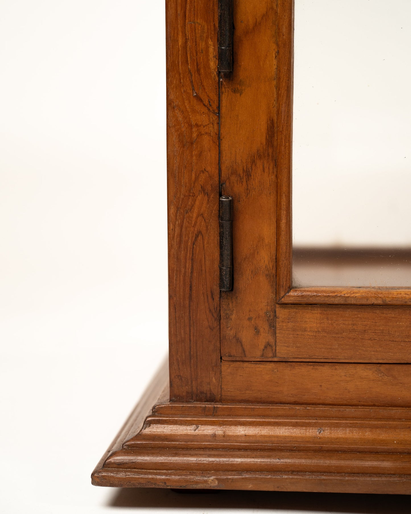 L'ÎLE BLEUE - VITRINE EN BOIS