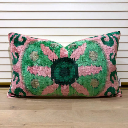 MILA MIRO - COUSSIN IKAT ÉTOILE DE MER EN VELOURS