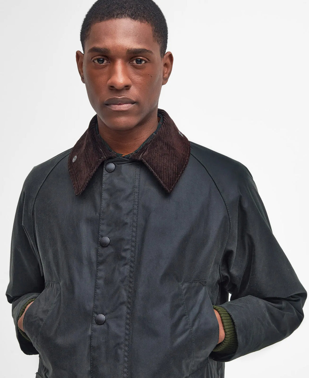 Détail col velours côtelé veste Barbour Bedale Sage
