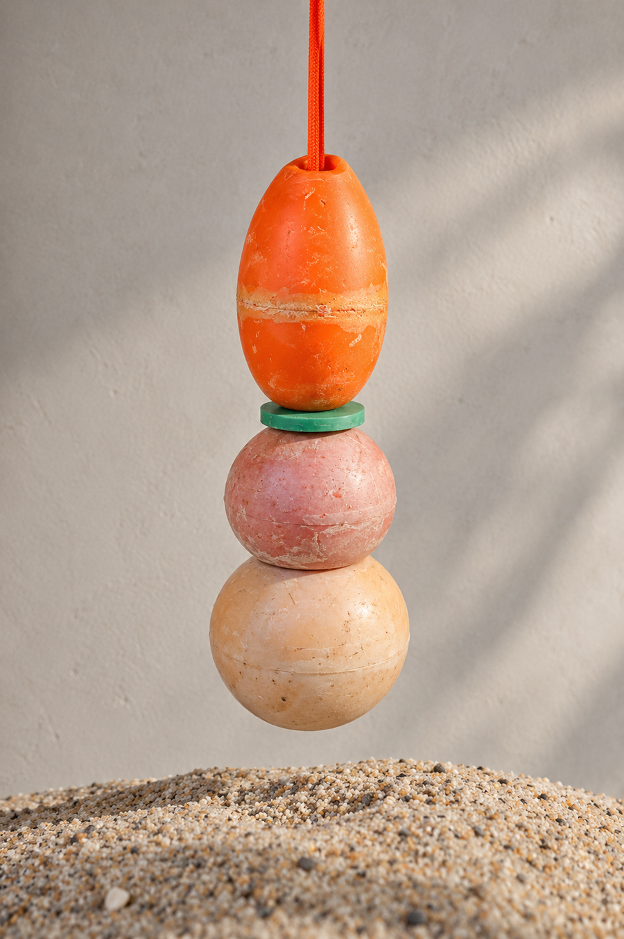 Lampe totem Dérive en flotteurs de pêche orange rouge blanc, vue principale