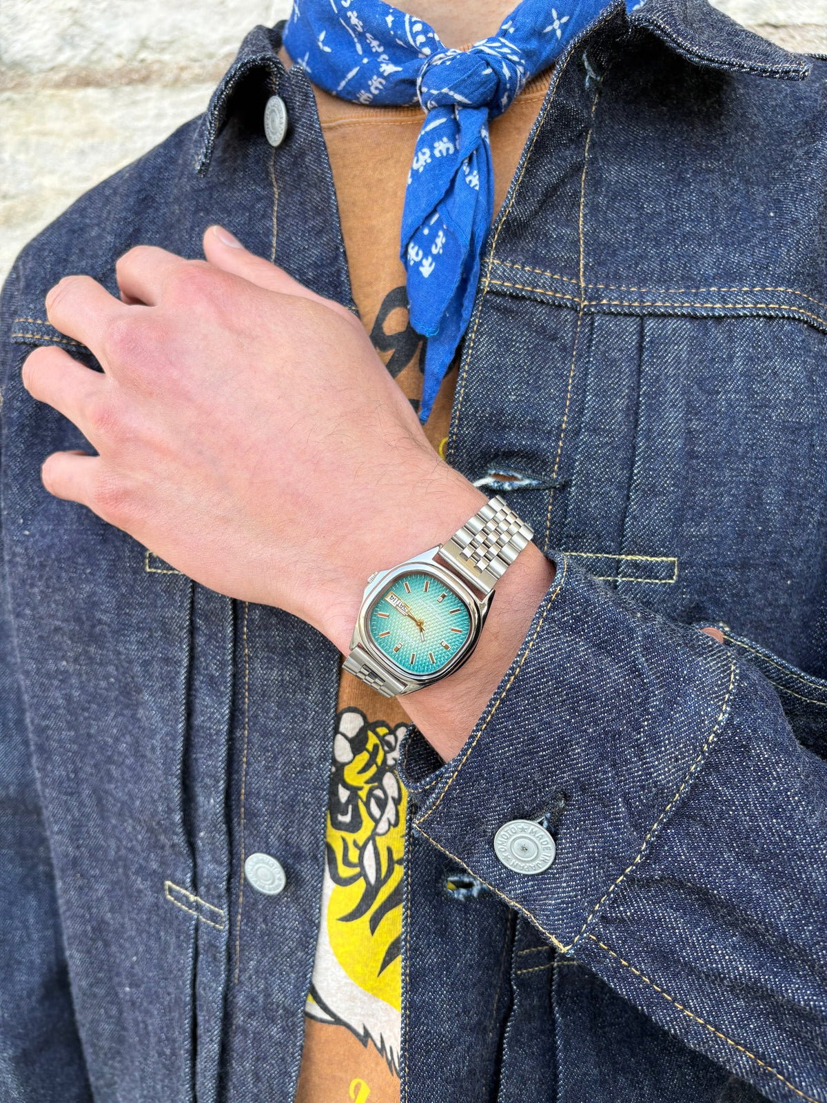 Montre Chez Maman Topanga Valley Blue bracelet jubilee, troisième vue
