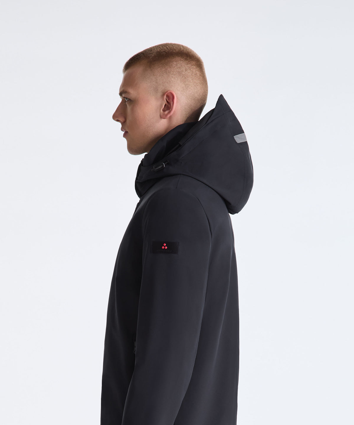 Veste Peuterey ALBALI Bleu Graphite détail du logo manche
