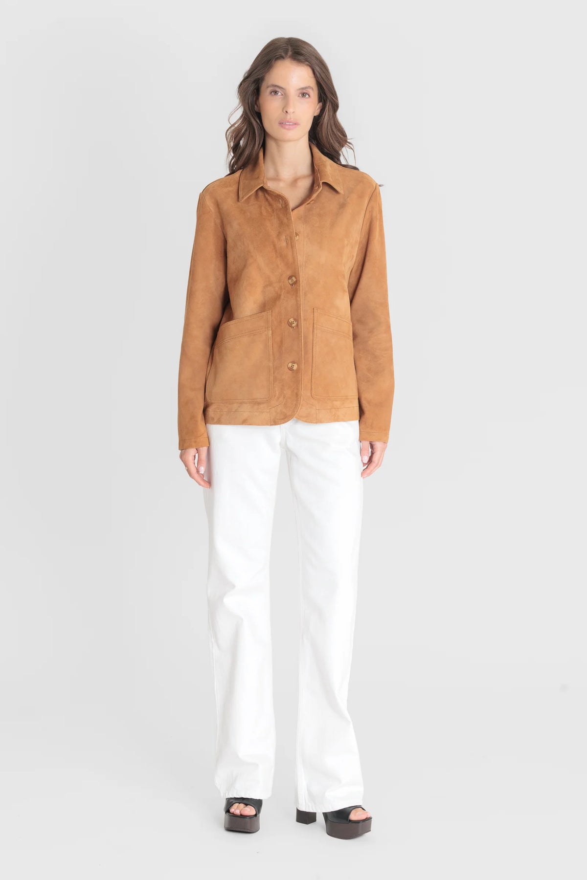 Blouson femme Serge Pariente Alexandra cuir cognac, mise en situation