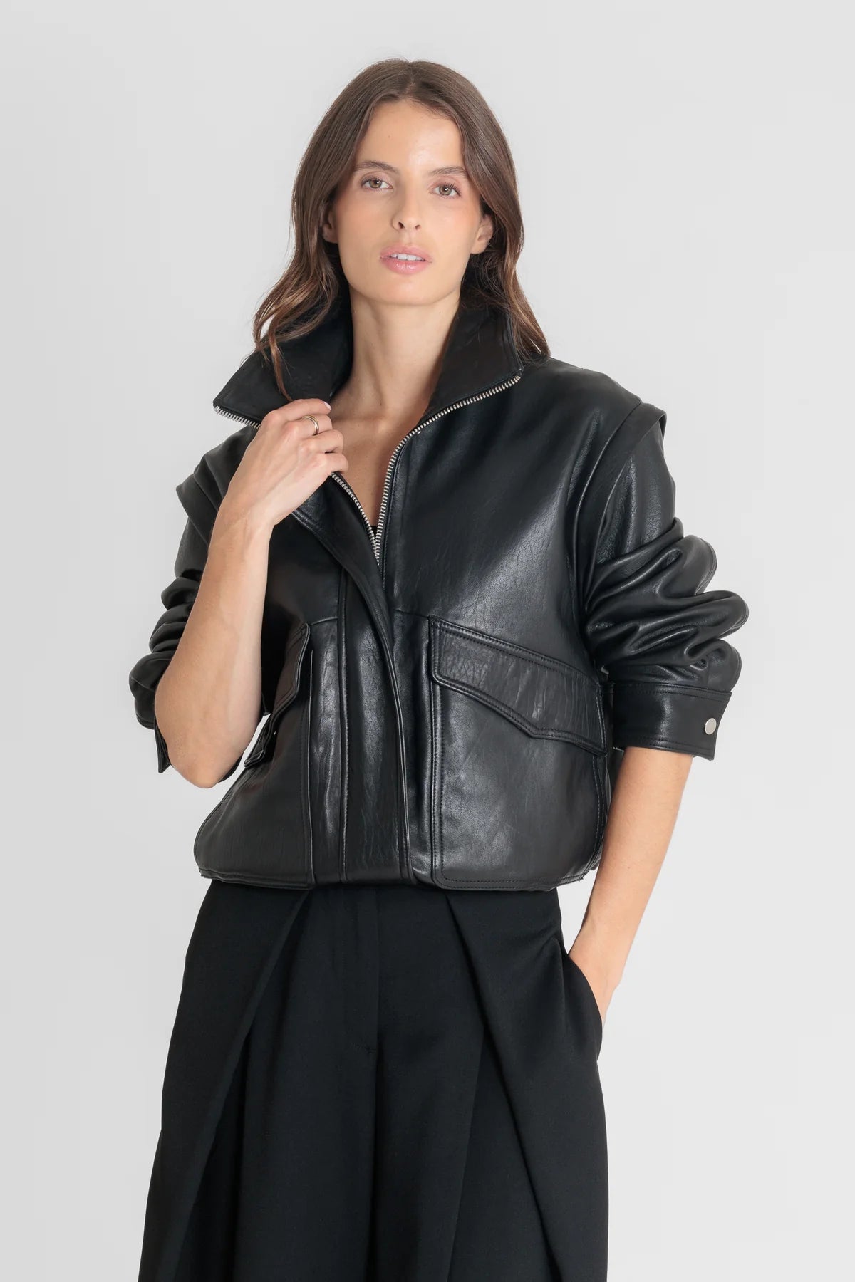 Blouson oversize FLOW Black détail de la silhouette