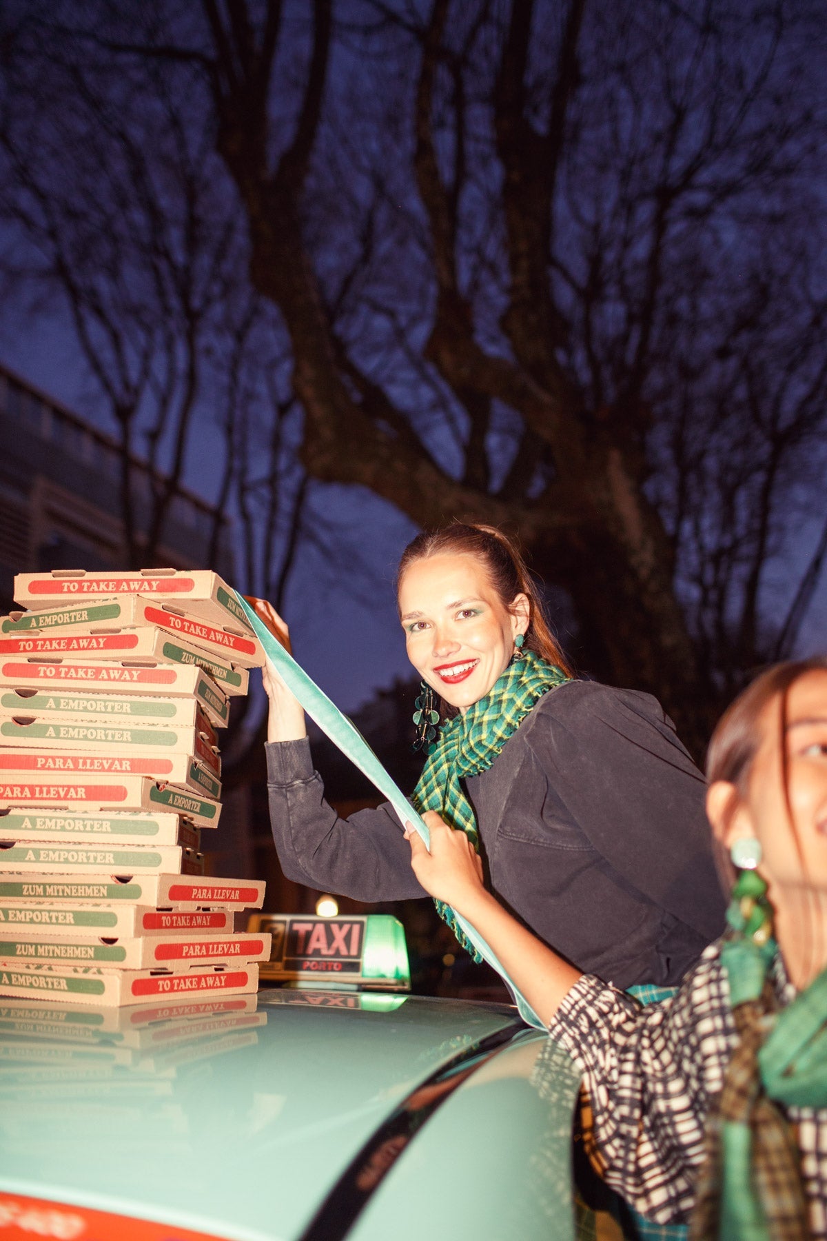 SISTERS DEPARTMENT - Sweat Fitted Faded Black